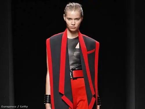 Красный остается в моде: Balmain Ready to Wear Красный остается в моде: Balmain Ready to Wear