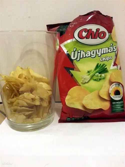 Лук чио - 75 грамм едва ли половина