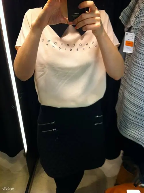 Самый большой выбор мы нашли в Zara, скидки тоже неплохие, хотя бренд недешевый, правда? Конечно, исключение подтверждает правило: юбка стоит 3995 форинтов вместо 7995 форинтов, блузка стоит 1995 форинтов вместо 6595 форинтов