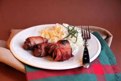 Куриная печень, завернутая в бекон, с небольшим добавлением