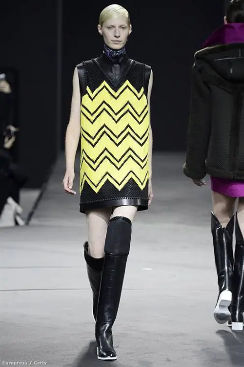 Вечнозеленое мини А-силуэта не выйдет из моды и в следующем году