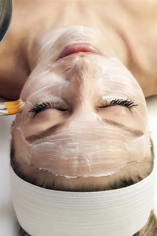 Не доверяйте все своему косметологу