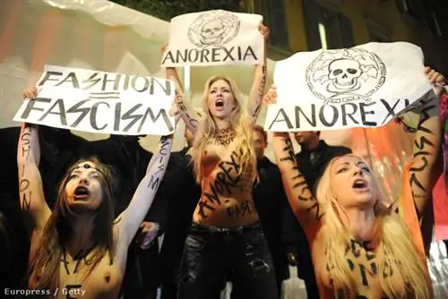 От голого протестующего до самопровозглашенной модели: вот четыре самых страшных беспорядка недели моды