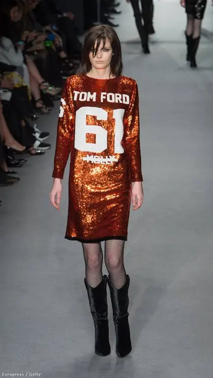 Число 61 относится к году рождения дизайнера. Кто знает почему