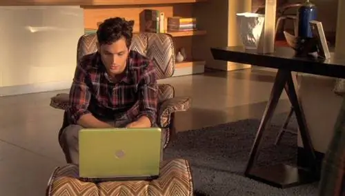 Кресло для отдыха от Eames из модного сериала Rumor Nest Кресло для отдыха от Eames из модного сериала Rumor Nest