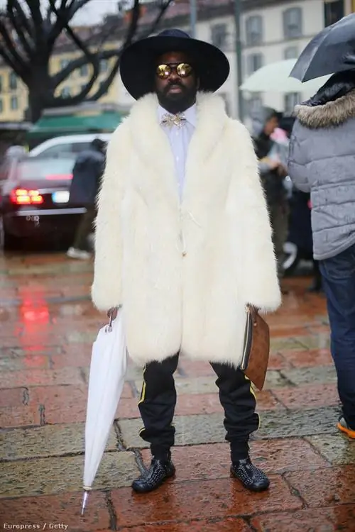 Неделя моды в Милане: Стилист и модный блогер Cyprien Richiardi обожает головные уборы, в этом нет сомнений. а также то, что он любит смешивать разные стили