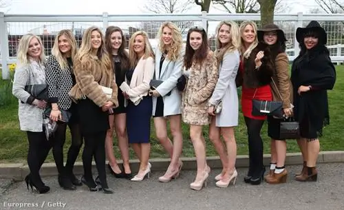 Туфли на платформе телесного цвета могут наконец исчезнуть с лица Земли