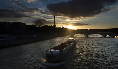 Париж за четыре часа