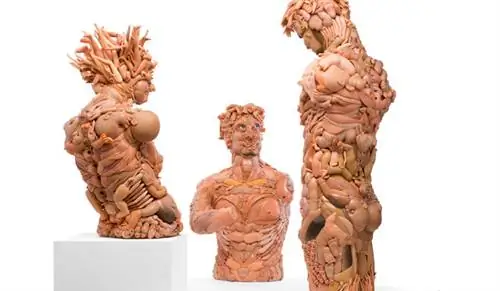 Будут причудливые скульптуры из переработанного детства