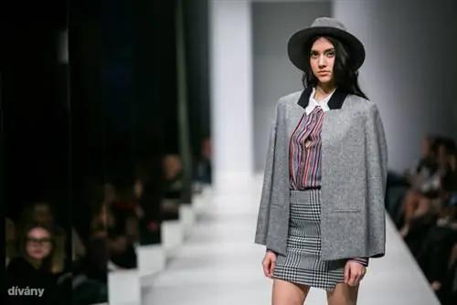 «У меня пока не было времени наблюдать за венгерскими женщинами, но я вижу, что они очень интересуются модой, заботятся о том, как они выглядят."