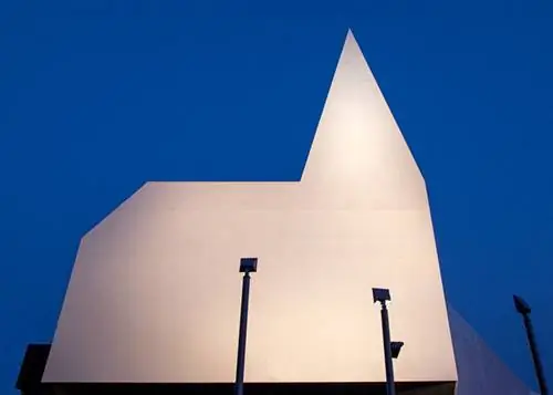 На дизайнеров повлияло японское искусство оригами