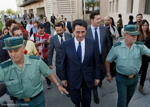 Сантьяго Калатрава не известен своей честностью