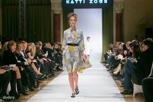 В 1994 году дизайнер запустил собственную линию от-кутюр