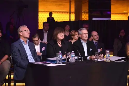 Мы поговорили с главой H&M в Париже, он входил в состав жюри финала Electrolux Design Lab вместе с Ларсом Эриксоном (директор по дизайну Electrolux) и Робином Эдманом (исполнительный директор Шведского фонда промышленного дизайна)