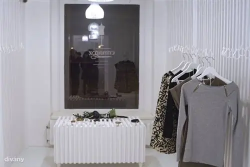 Эта комната - дизайнерский магазин