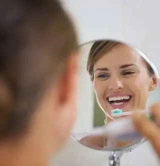 За сколько можно купить крутую электрическую зубную щетку?