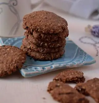 Шоколадное овсяное печенье подходит для новогодних обещаний