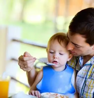 7 способов заставить ребенка есть
