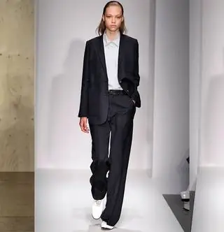 Мужских трендов в этом году тоже не обойдем стороной