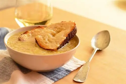 Нет ничего лучше вкусного лукового супа после плачущей луковой шелухи