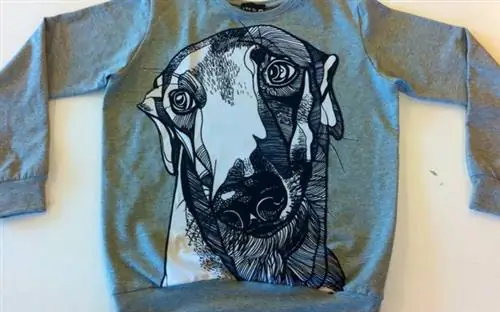 Нашим фаворитом является основательница бренда Рени Дьёндьёси, которая продает хлопковые худи, украшенные особыми рисунками животных