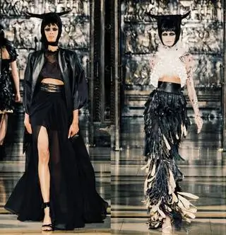 Головной убор Доры Абоди появился на Неделе моды в Нью-Йорке