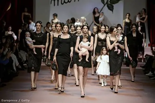 В очередной раз на подиуме Dolce & Gabbana состоялся большой парад