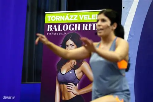 Он получил диплом экономиста, но больше всего его любит фитнес