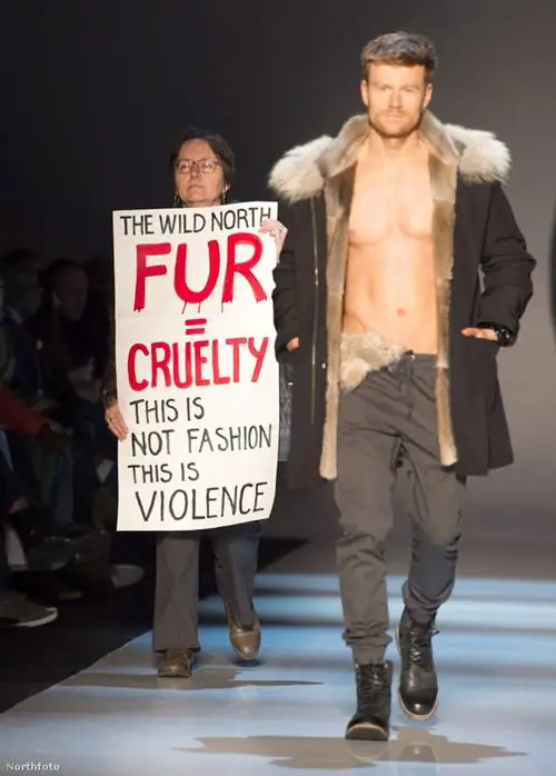 Демонстрант на презентации Дикого Севера