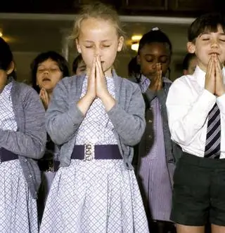 Мы просто говорим: они воспитывают религиозных детей в церковной школе