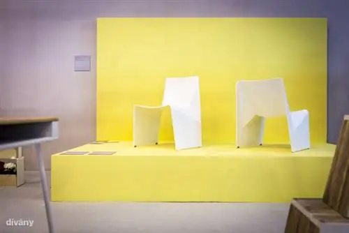 Коллекция Biela от Андраша Кередьярто. Цена стульев из специального материала, называемого твердым покрытием, будет составлять около 1500 евро (450 000 футов). Производитель ООО «Незозен»