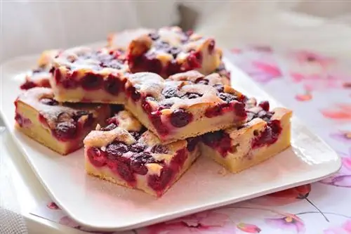 2 маленькие вишенки с кефиром