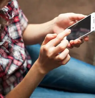 Теперь мы также покупаем билеты в театр на мобильном телефоне