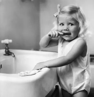 Мы даже зубы не чистим нормально