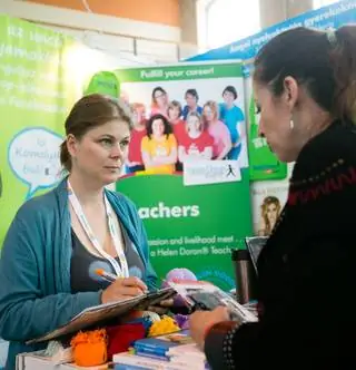 Вы бы изменились? Вы бы родили? Зарплата маленькая? Цунами советов о дне женской карьеры