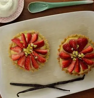 Французский шик: клубнично-ванильный пирог