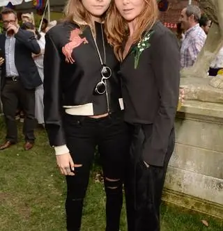 Стелле Маккартни также понравилось решение Доры Абоди с двумя лошадьми