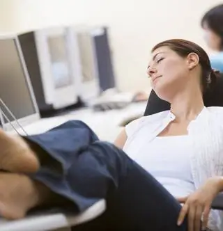 Просто поспите одну ночь, и ваш расизм уменьшится