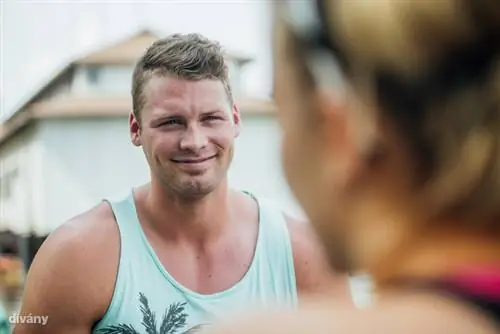 Немного сложно совмещать со школой