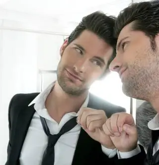 Мужчины начинают корчить рожи после неудач