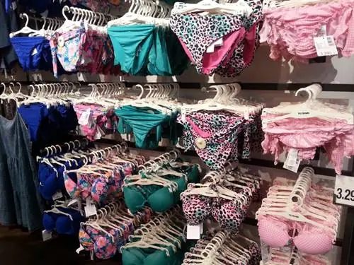 Тезенис: 3290