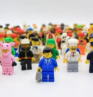 Шесть способов очистки кубиков Lego