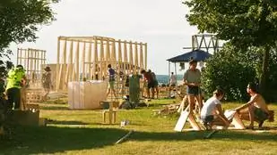 Hello Wood - самая горячая достопримечательность фестивального сезона в этом году