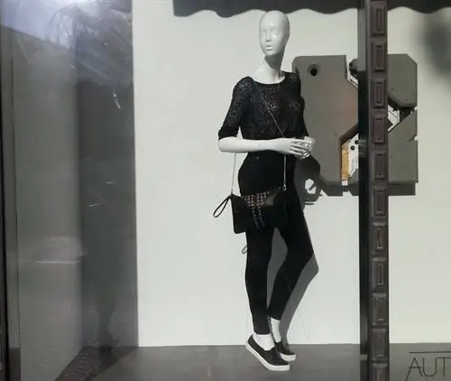 Куклы Bershka кажутся более женственными Куклы Bershka кажутся более женственными