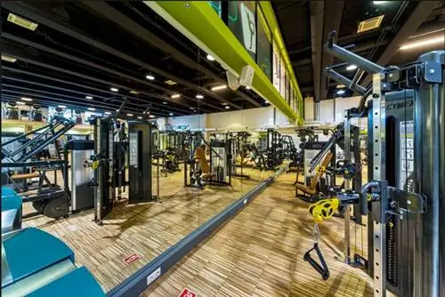 Fitness & More: красивая и светлая комната Fitness & More: красивая и светлая комната