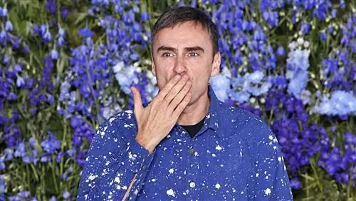 Главный дизайнер Dior уходит в отставку
