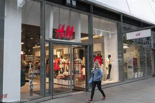 H&M присутствует в 61 стране и имеет более 3700 магазинов H&M присутствует в 61 стране и имеет более 3700 магазинов
