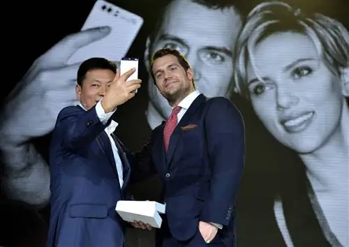 Умный, красивый и с двумя камерами Leica: мы протестировали телефон с новым дизайном от Huawei