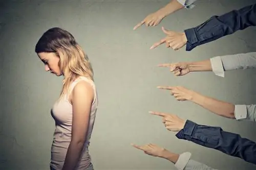 Никто не может терпеть позор в долгосрочной перспективе