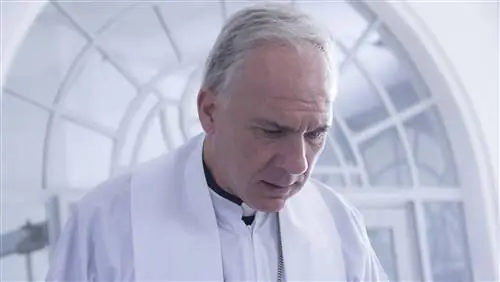 История Папы Франциска была слишком большой для первого фильма о нем